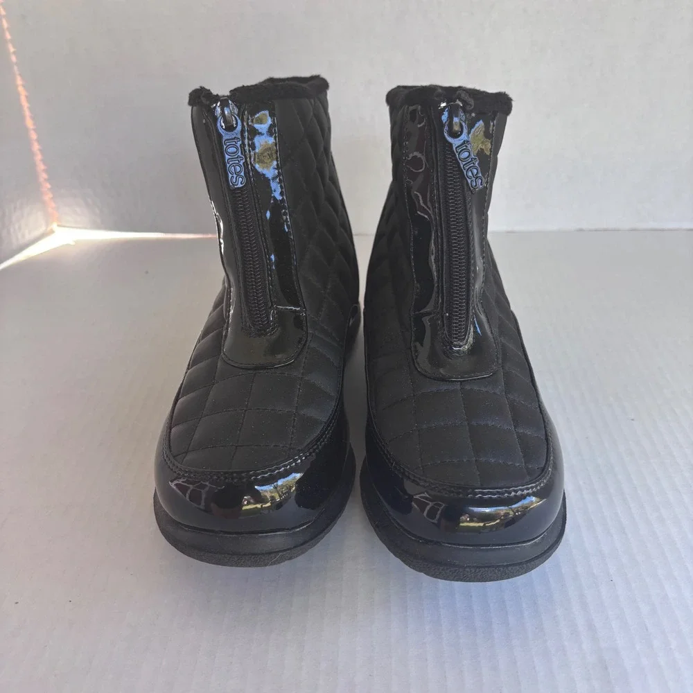 Totes Women's Black Quilted Zip Winter Snow Boots Size 6‎